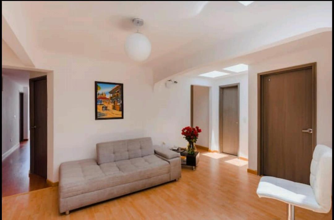 Hospedaje Sary House Bogotá Eksteriør bilde